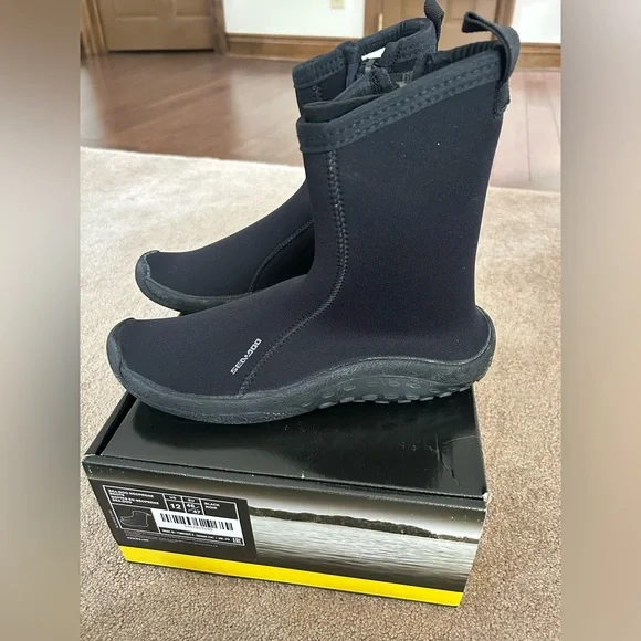Seadoo Black Neoprene Water boots