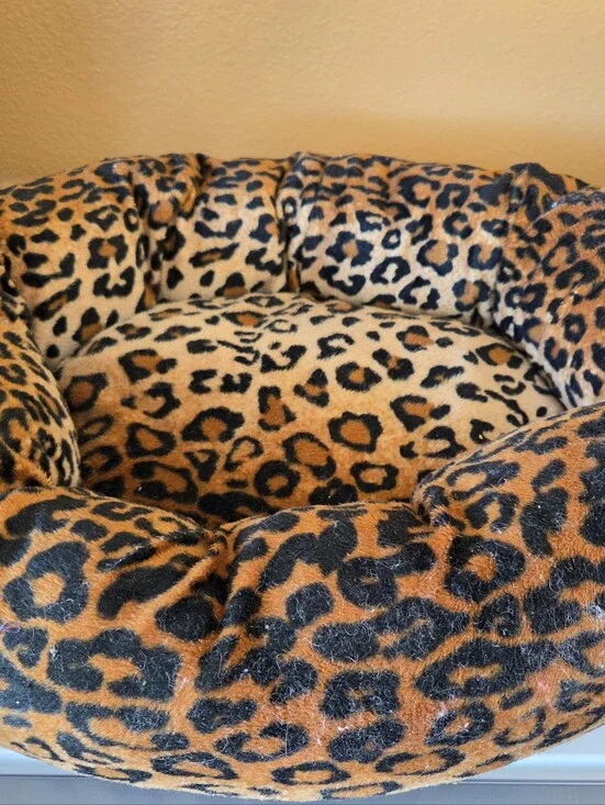 Leopard Print Plush Pet Bed - Orange & Black