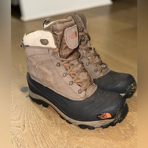 The‎ North Face Men’s Brown and Black Waterproof Winter Boots