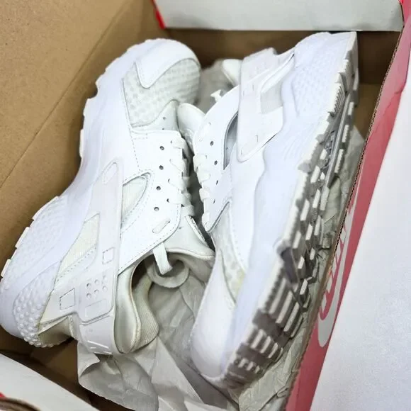 Nike Air Huarache Triple White Men’s Size 8 318429-111 Used OG Box