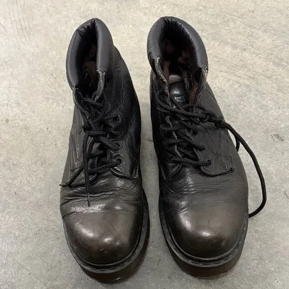 Dr. Martens vintage Black Leather Lace-Up Boots