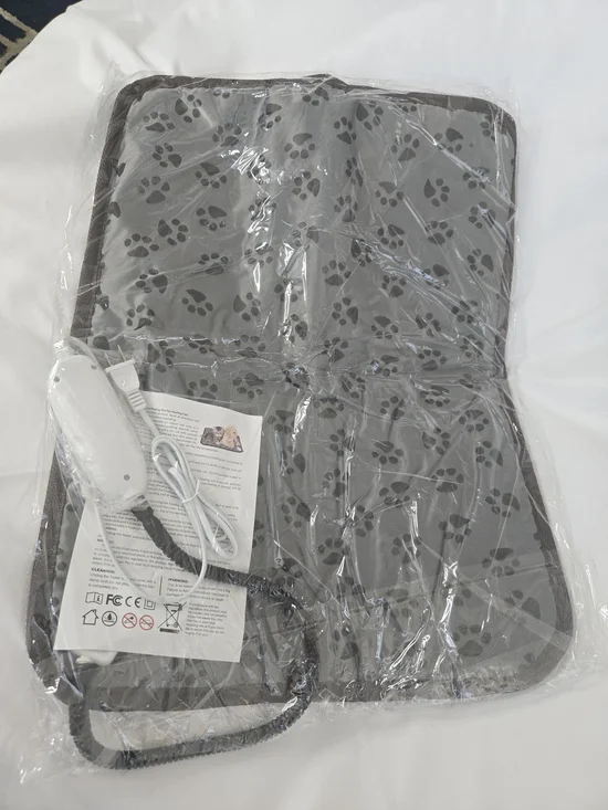 Pet Electric Heating Pad BRAND NEW Cat Puppy Dog Warming Blanket
