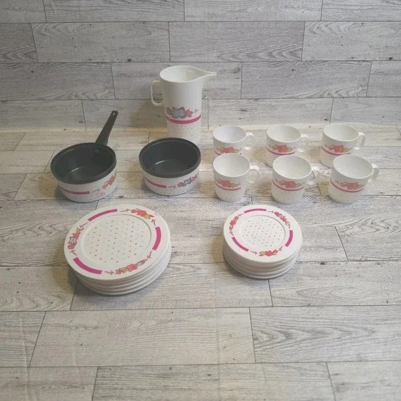 Vintage Chilton Globe Children's Melamine Dish Set 21 Pc Pink Floral Toy Dishes