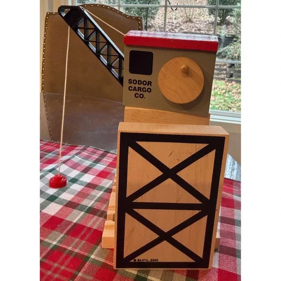 Thomas and Friends Wooden Railway Sodor Cargo Co Crane Toy 1997
