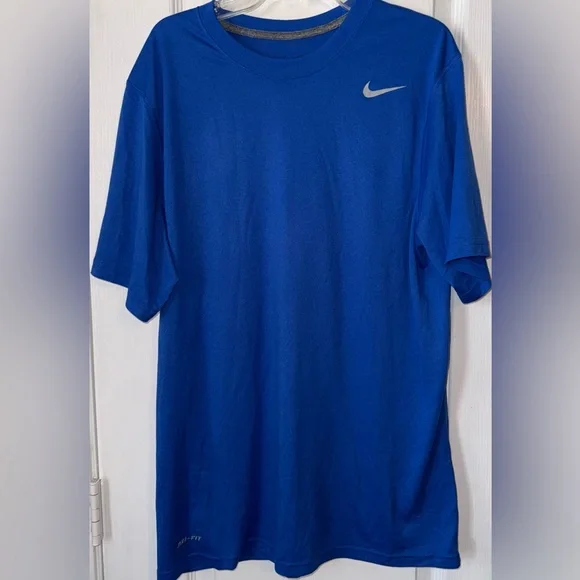 Nike Dri-FIT Royal Blue Athletic Shirt Size M