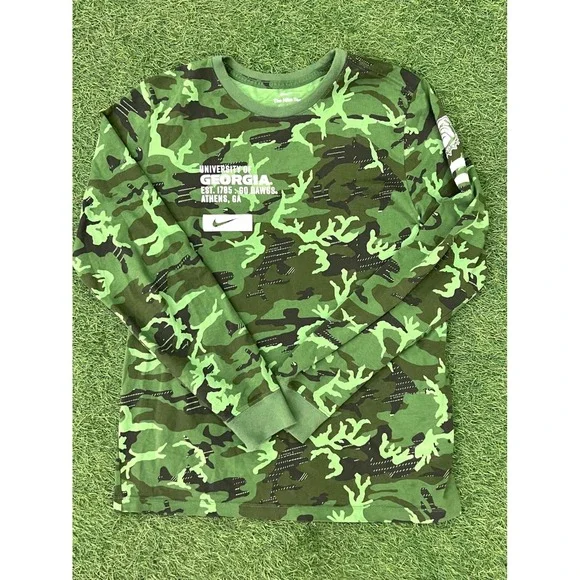 Nike Georgia Bulldogs Green‎ Camo Long Sleeve Shirt Mens L DV8632-328