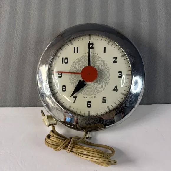 Antique Sentinel Wafer Chrome Electric Clock SK174 Art Deco E. Ingraham Works