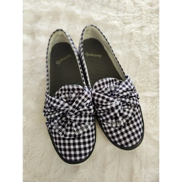 Baretraps Women's Valley Slip On Flats Size 7M Bow Comfort Cushion Gingham Shoes