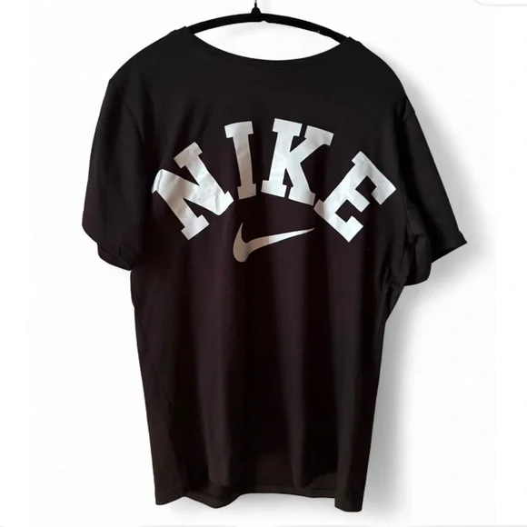 Nike Men’s Shirt