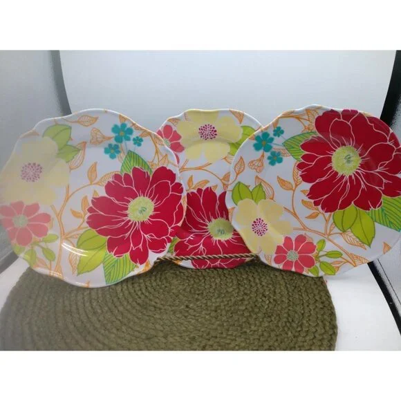 Better Homes & Gardens Scalloped Floral Melamine Dinner Plates Set Of 4- 8