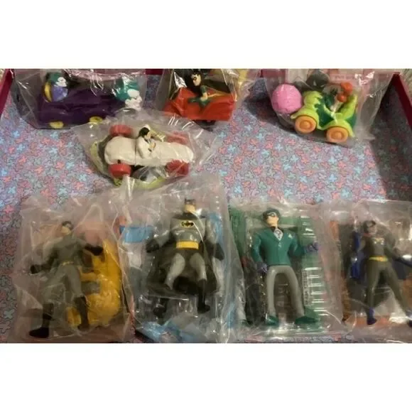 Batman Robin Joker Catwoman DC Comics Mini Collectible Dolls Happy Meal Figurine
