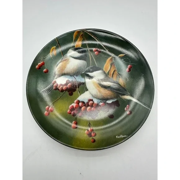 Knowles 1986 The Chickadee Collector Plate Kevin Daniel Birds of Your Garden