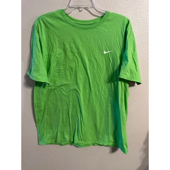 Nike THE‎ NIKE TEE Athletic Cut XL Green T Shirt Mens