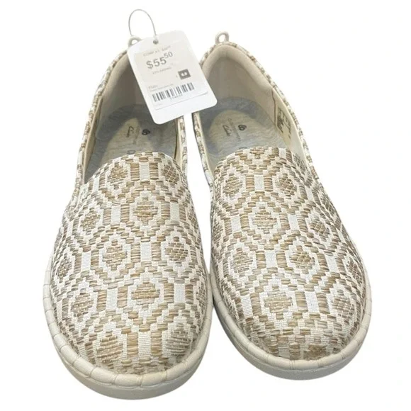 Clarks Cloudsteppers Slip On Flats Women Natural Geometric Pattern Size‎ 6