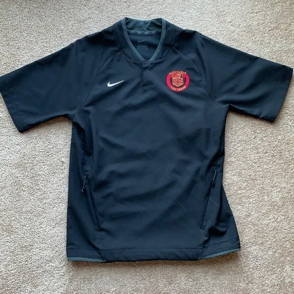 Nike short sleeve pullover