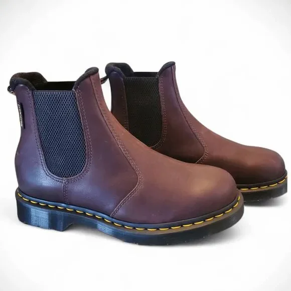 NWT Dr. Martens 2976 WarmWair Chelsea Boots  Brown Leather M 8, W 9.  NO BOX