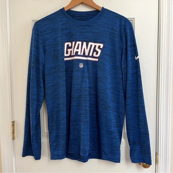 Nike Giants Long Sleeve T-Shirt. M.