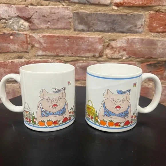 1980s Vintage‎ Picnic Pigs Mugs Set