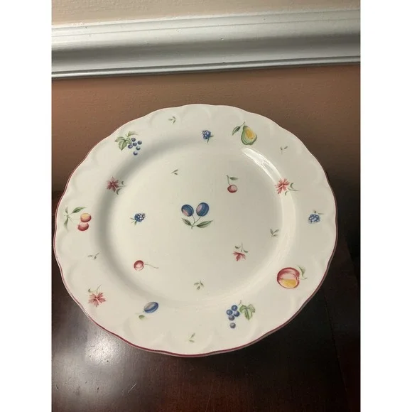 Nikko Provincial Designs Dorchester Dinner Plate Fruit Floral Scalloped Japan