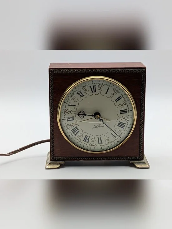 Vintage Seth Thomas Electric Alarm Clock Model E201-001 Works Wood Frame
