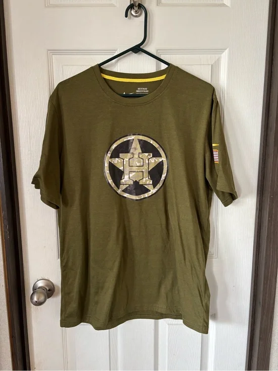 Nike Olive Green Short-Sleeve Graphic Tee