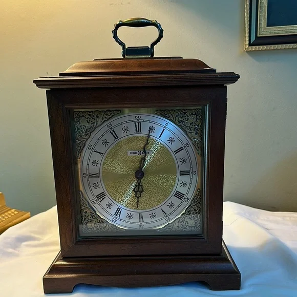 Elegant Brown HOWARD MILLER Wooden Clock
