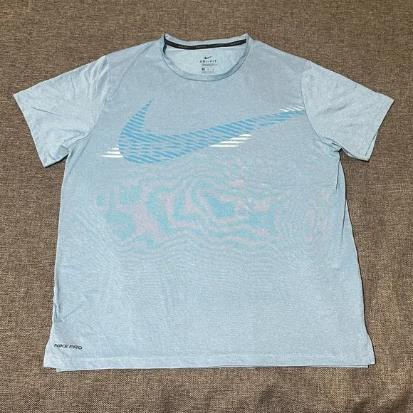 Nike‎ Pro Men's XL Standard Fit Dri Fit Shirt