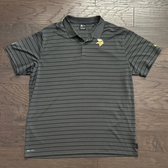 Nike Men's Black Polo with Subtle Stripes