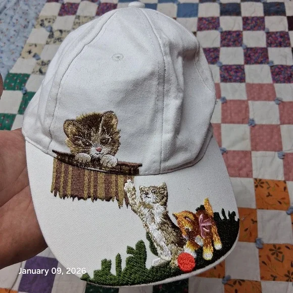 White Baseball Cap Hat Cat Embroidered Playing‎ Cute Adjustable One Size