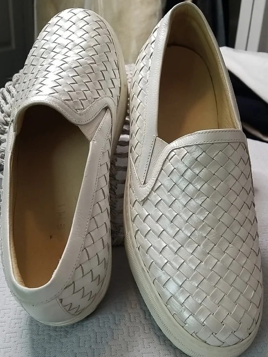 M GEMI womens Pearl White The Cerchio Due Leather loafers Size 10.5  EUC