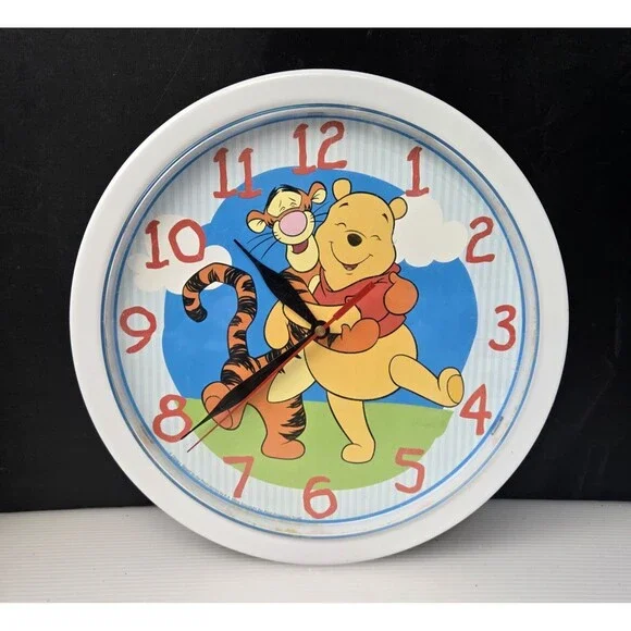 Vintage Disney Winnie the Pooh & Tigger Battery Wall Clock White Kids Room 9.75