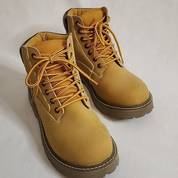 Tan Lace-Up Men's  Steel Toe Boots