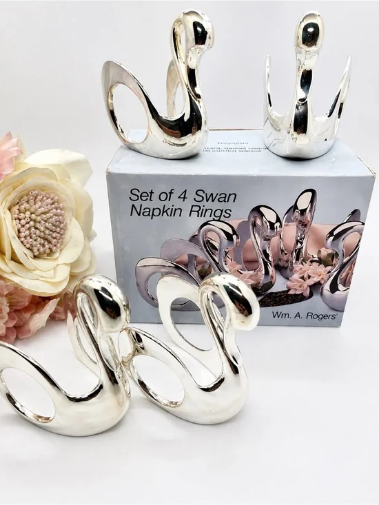 Wm. A. Rogers Vintage Swan Napkin Rings, Set of 4