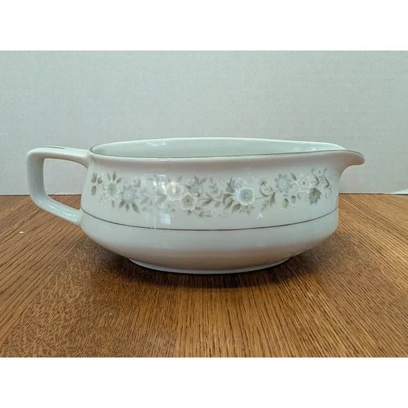 Imperial China by W Dalton 745 Wild Flower Gravy Boat/Blue/Gray/White/Silver