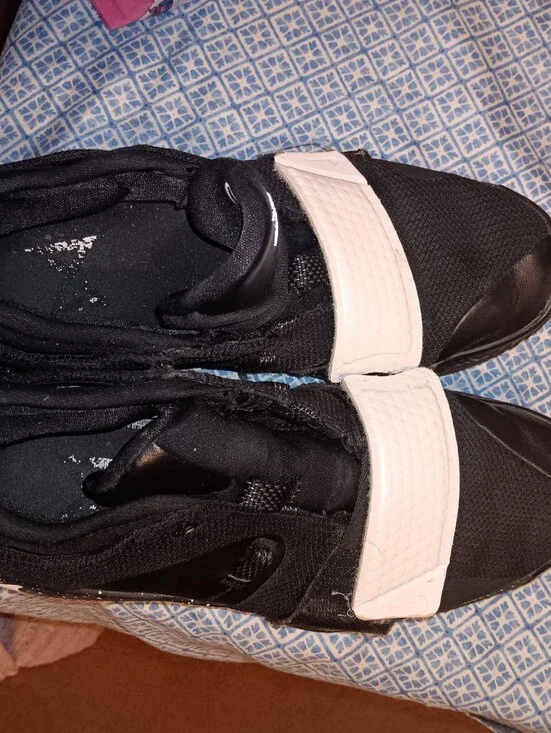 Nike Men's Black Athletic Shoes with White Strap
