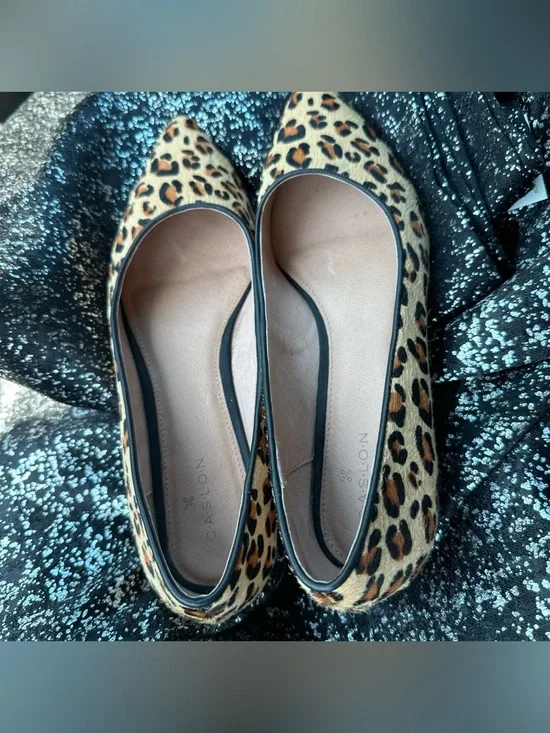 Caslon Leopard Print Pointed Toe Flats - Brown/Black size 6.5 women’s