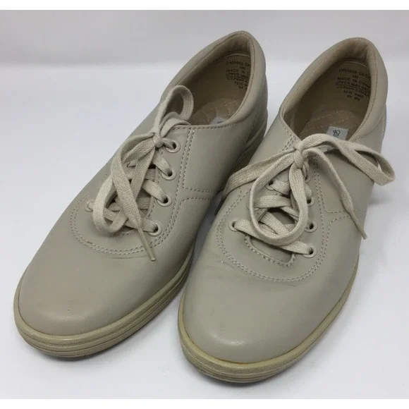 Grasshoppers Women's Comfort Lace Shoe Beige Stretch Slip Resistant Stone 9M