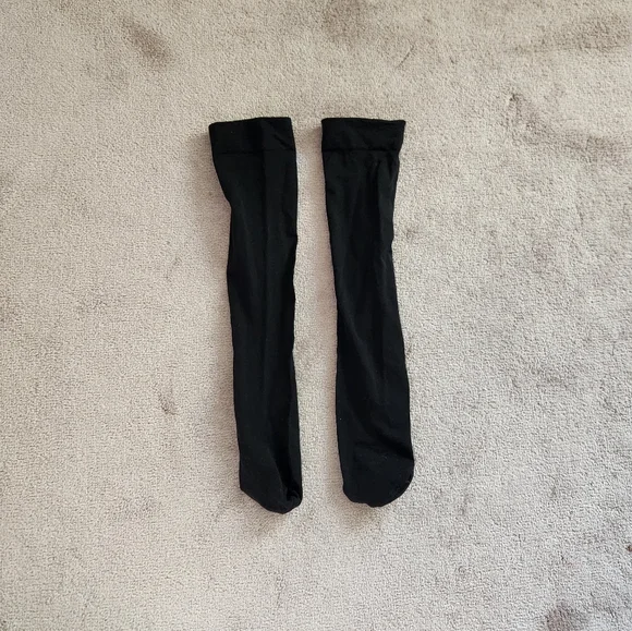 Black crew socks