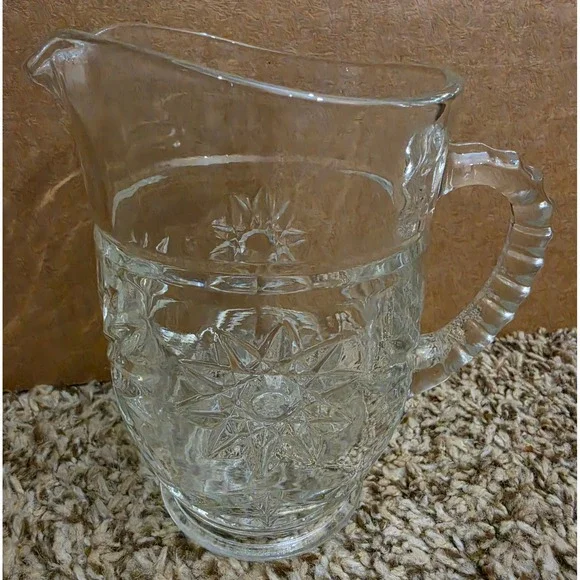 Vintage Anchor Hocking Prescut Glass Pitcher Star of David Starburst 16oz Pint