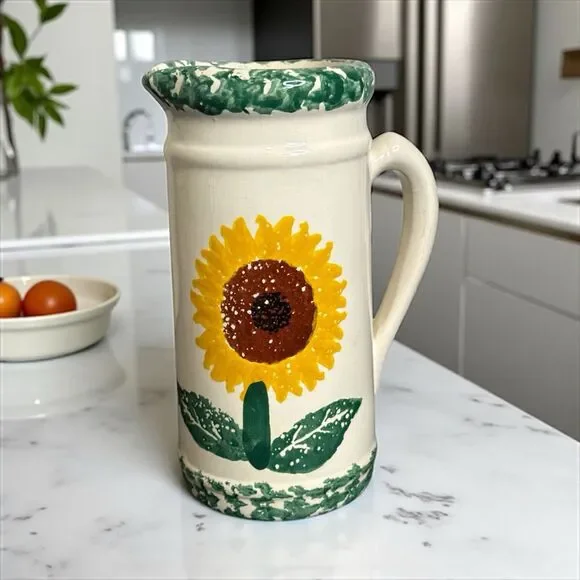 CROCK SHOP SUNFLOWER PITCHER GREAT CONDITION 10