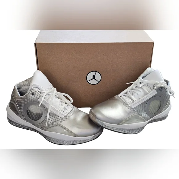 Nike Air Jordans 2010, Men's 10.5 Excellent Condition With Box.