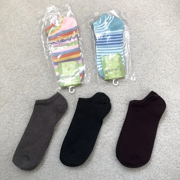NWOT Set of 5 Low-Cut Socks – Striped & Solid Colors