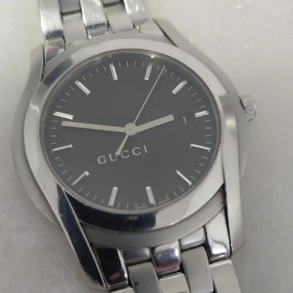 Gucci Silver Stainless Steel Wristwatch with Black Dial