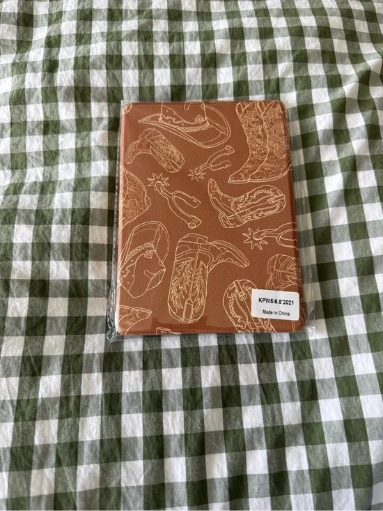 Brown Cowboy Boot Pattern kindle paperwhite 11th gen case