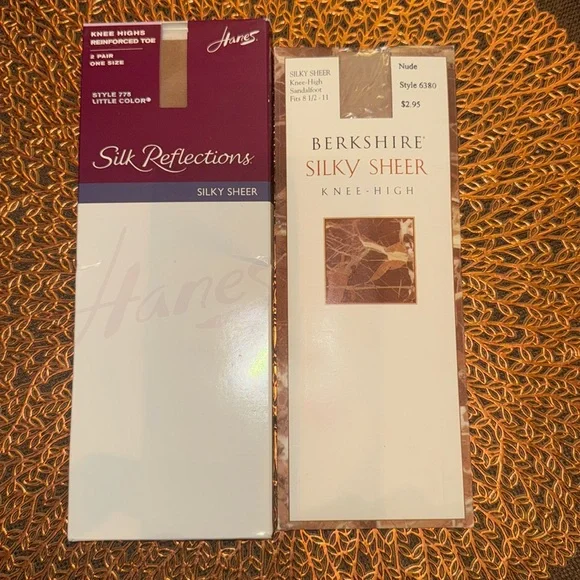 5 for$20🛍️ Kneehighs by Hanes and Berkshire nude in color