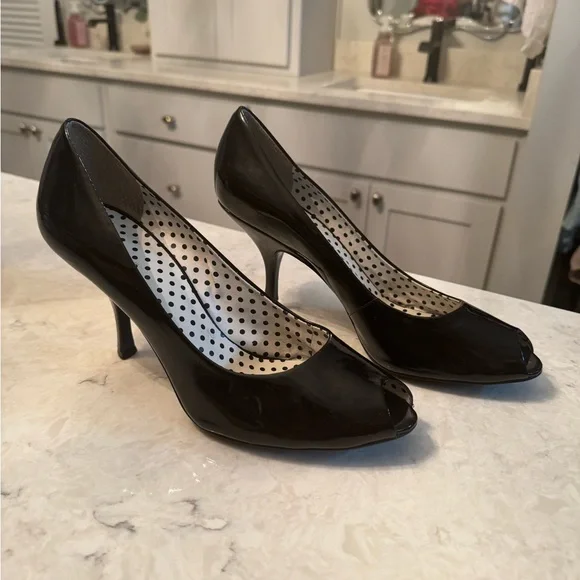 Women’s BCBGirls Black Heels, Size 10