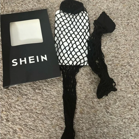 (SHEIN) fish net socks