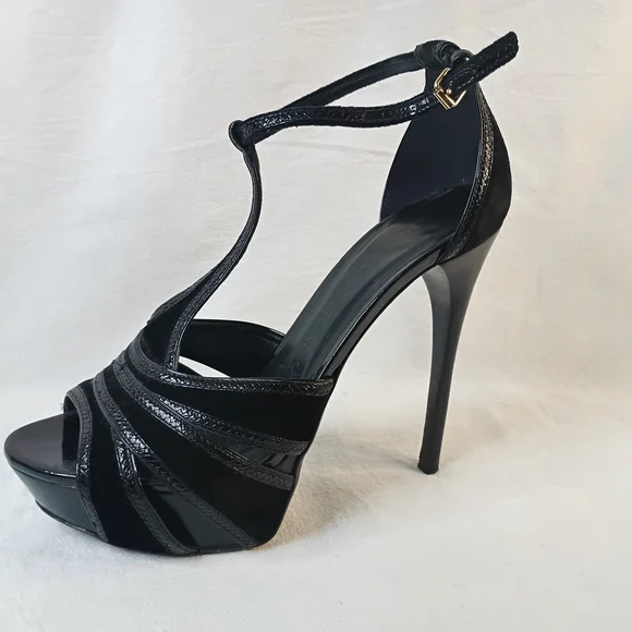 Burberry Elegant Black High Heels