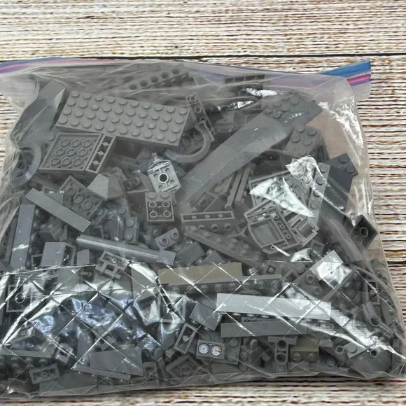 LEGO Bulk Lot 1lb 6oz Gray Bricks‎ Plates Slopes Specialty Pieces Mixed