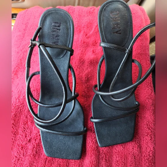 New Black DKNY 